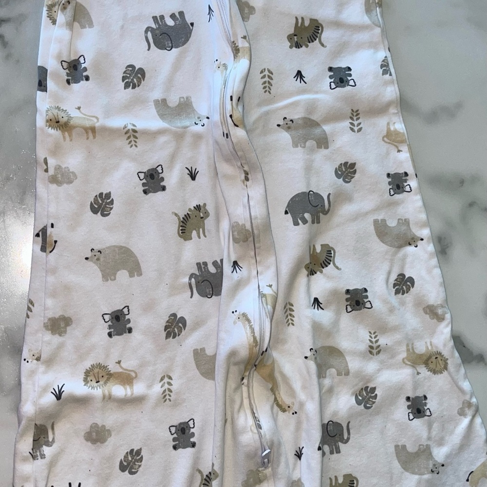 Halo Kids Pajama Bottoms - White with Gray Animal Print 2-way zip